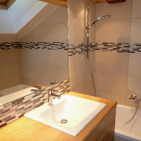 Duplex 4p Avec Terrasse, Piscine Et Garage - Meribel Centre, 8 Pers. - Fr-1-411-71 *